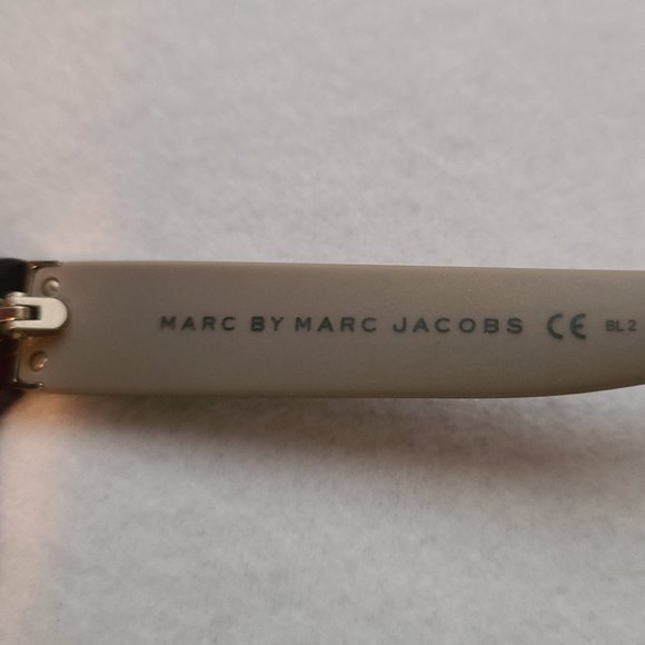 Marc by Marc Jacobs Purple Rectangular Square Sunglasses w Gray Gradient Lenses - Picture 11 of 13